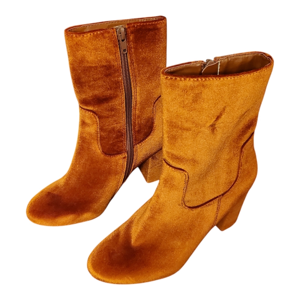 Autumn rust orange colored velvet ankle booties size 6.5 ladies block heels